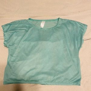 ZELLA// workout top// XL